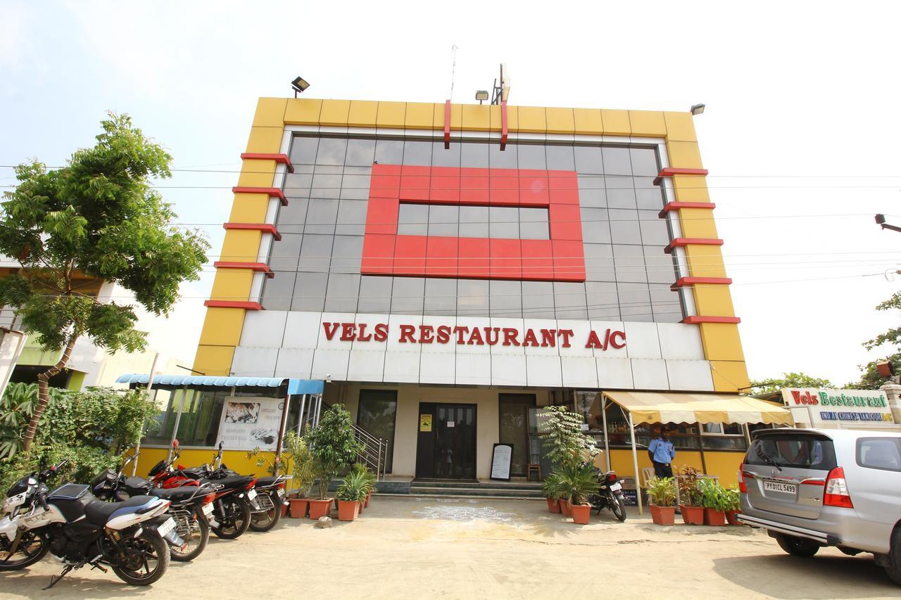 Vels Hotel Pondicherry Exterior foto